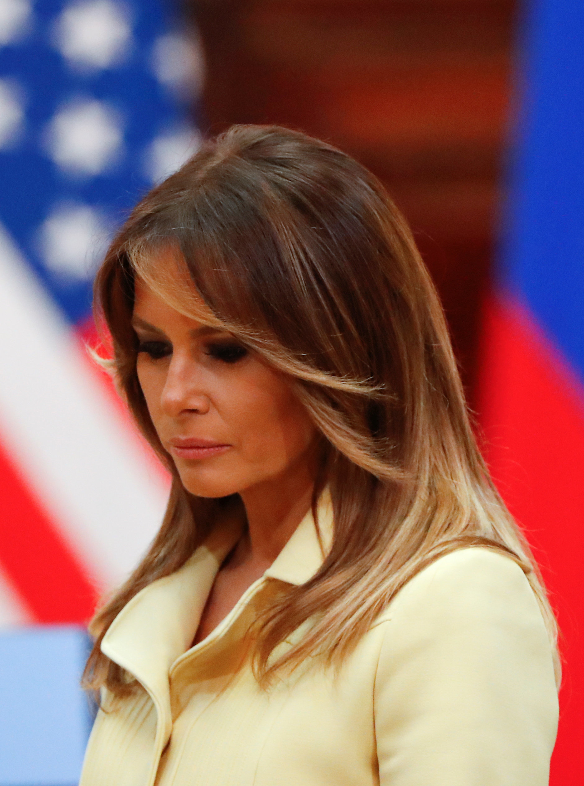 Melania Trump's Parents Likely Became U.S. Citizens Through 'Chain ...