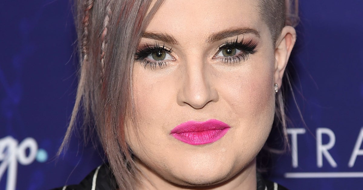 Kelly Osbourne Reveals Recent Relapse As She Celebrates One Year Of(01)