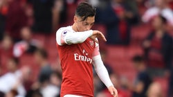 Englische Presse vernichtet Mesut Özil nach