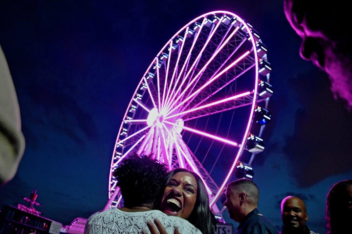 A couple from the Washington, D.C., area learned the sex of their unborn baby via the lights on a Ferris wheel at National Harbor in Maryland.