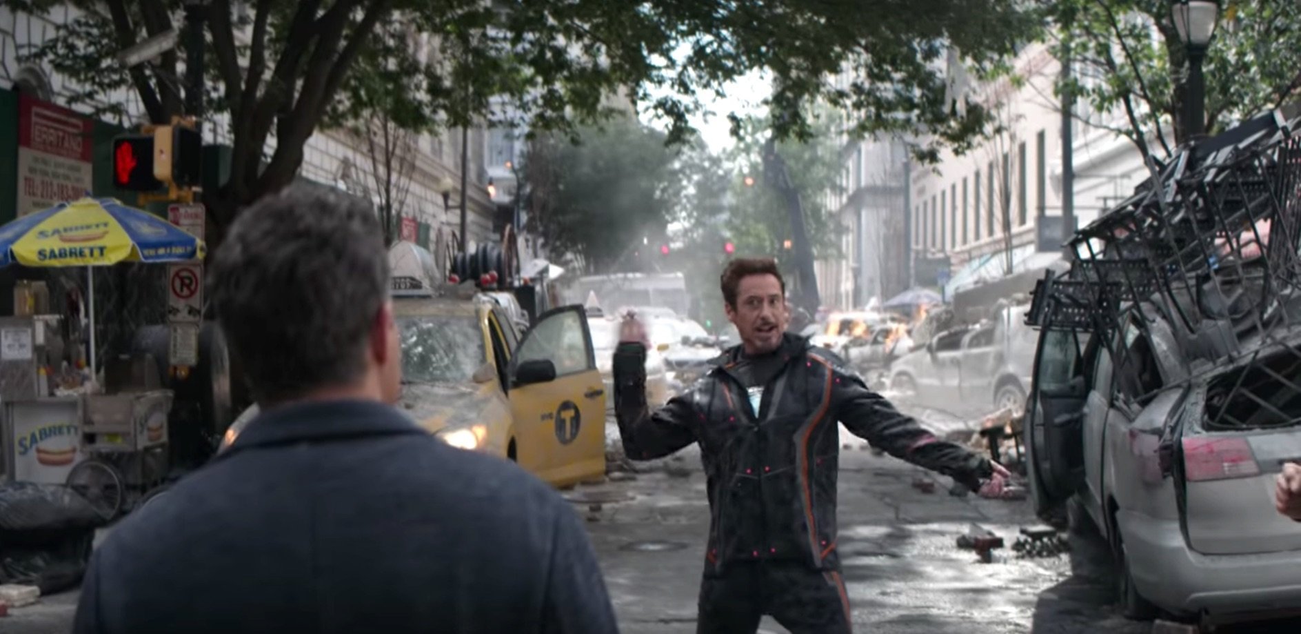 'Avengers: Infinity War' Bloopers And Gags Are Destructively Funny ...