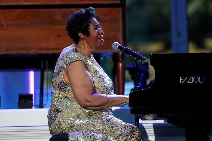 Aretha on stage in April 2016