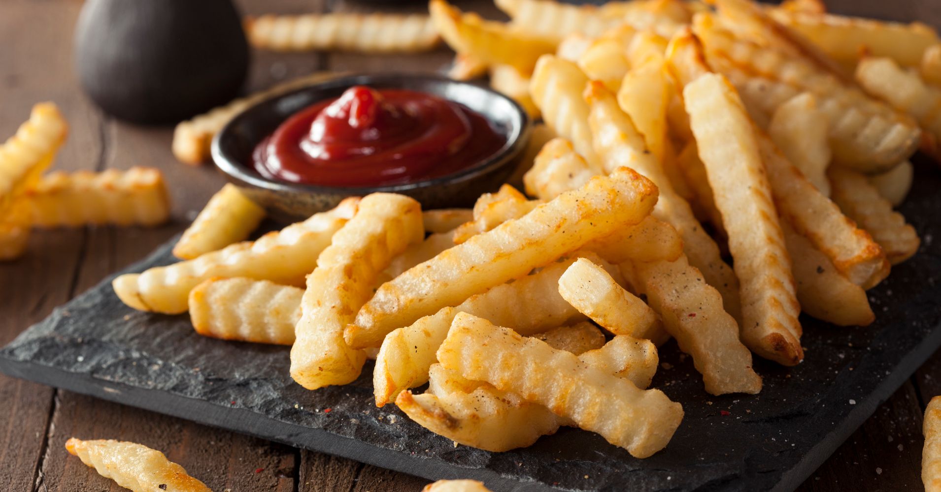 Maine Hot Dog Restaurant Threatened After It Removes Crinkle-Cut Fries ...