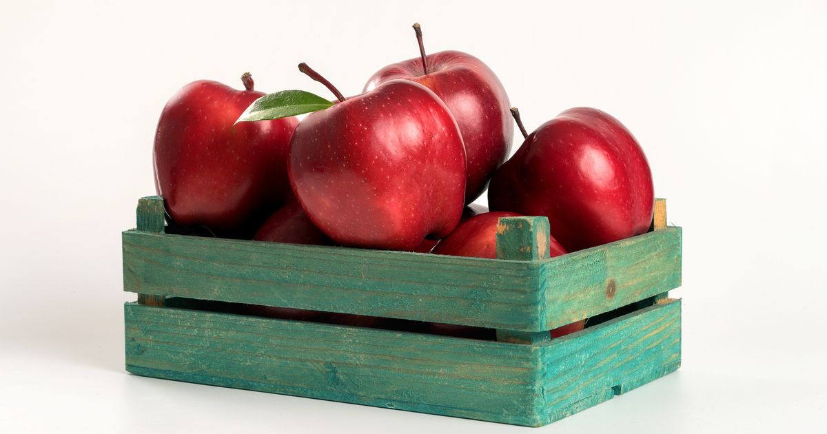 This Is Why Red Delicious Apples Suck So Hard