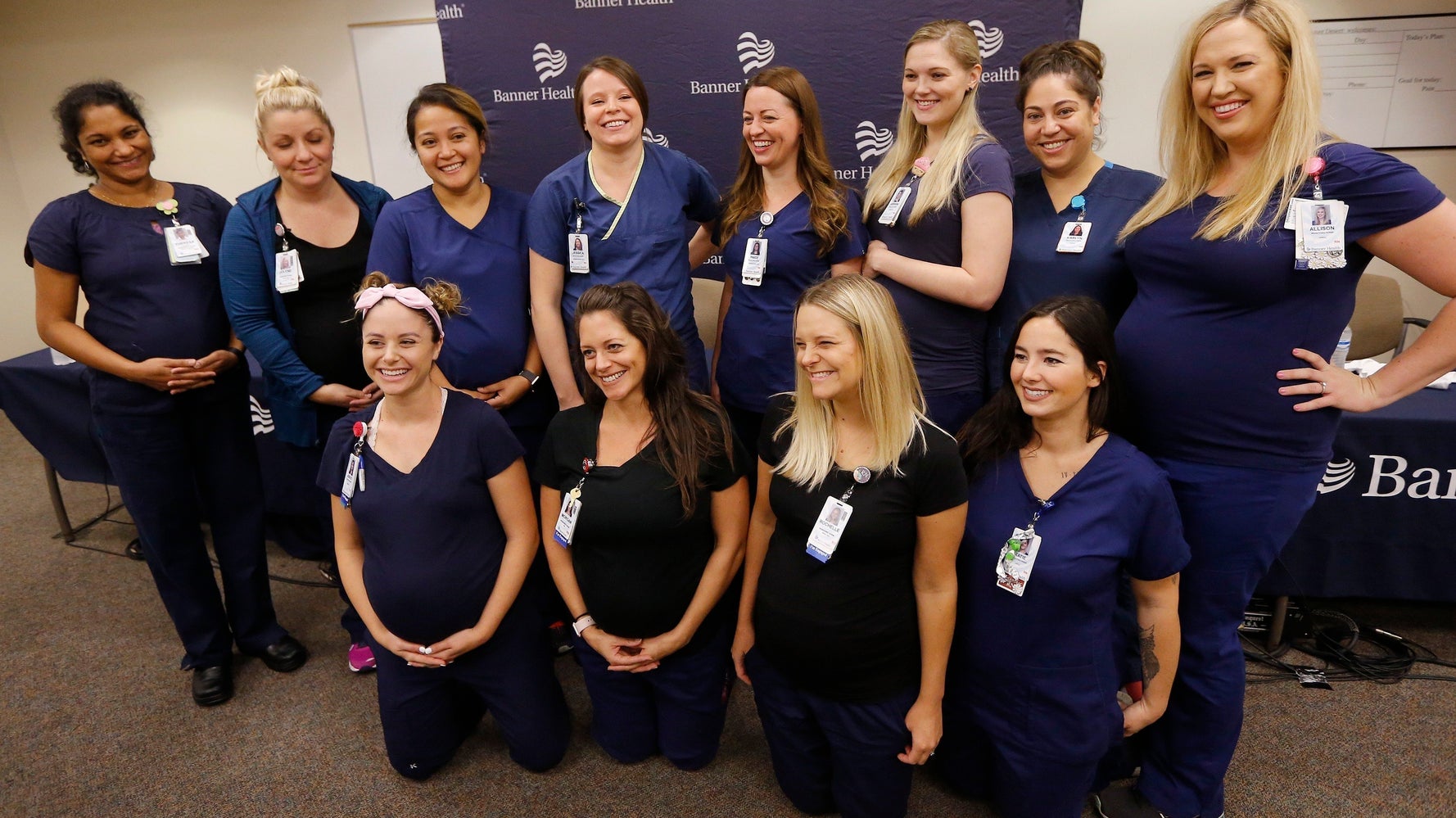 16 Icu Nurses At Arizona Hospital Are All Pregnant Huffpost Life