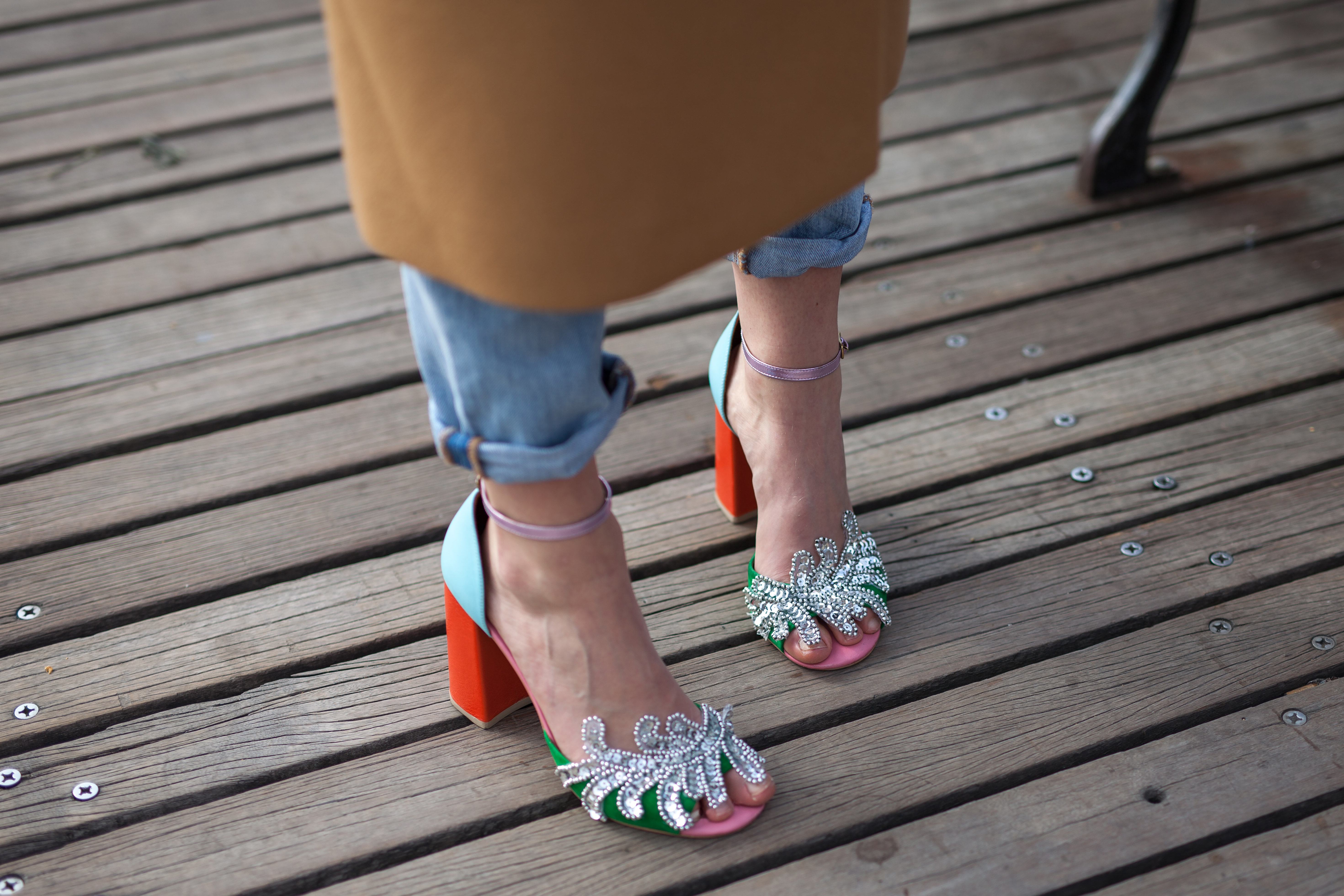 platform heels for wide feet
