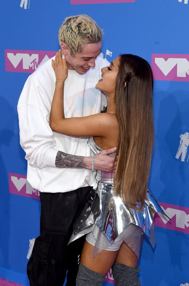 Ariana Grande And Pete Davidson Joyfully Piss Off Paparazzi