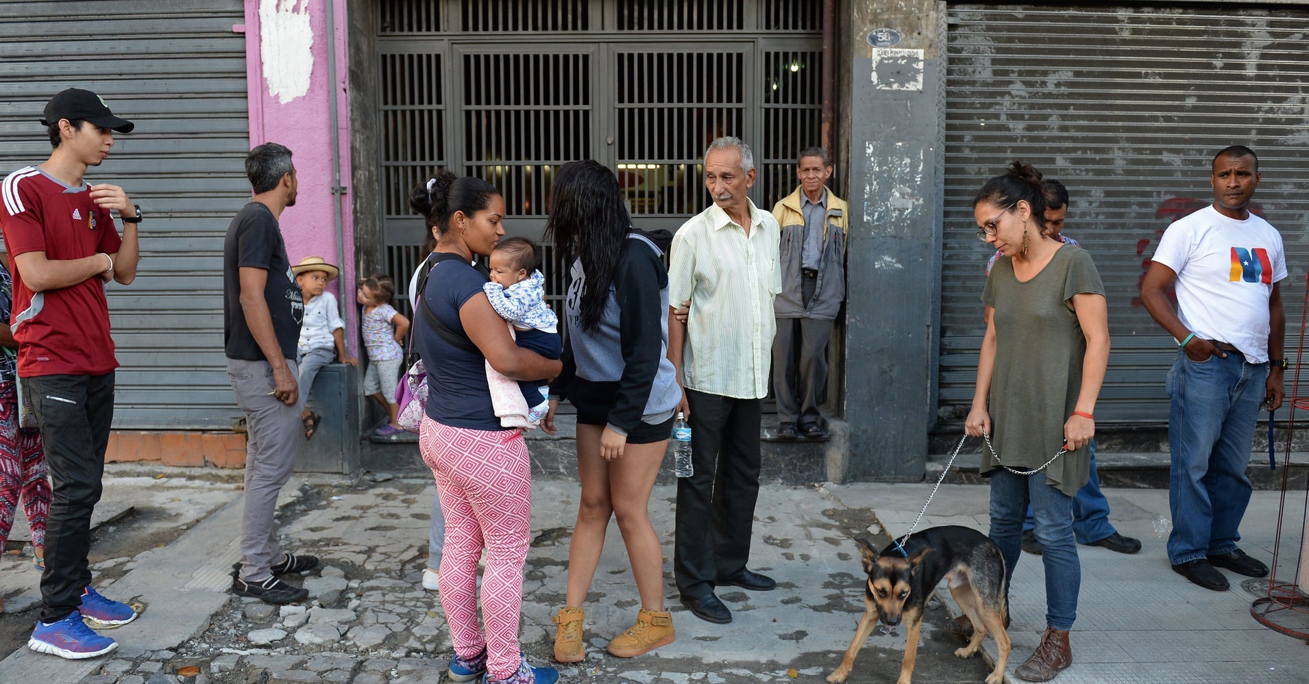 Venezuela And Trinidad Struck By Massive 7 3 Magnitude Earthquake Huffpost