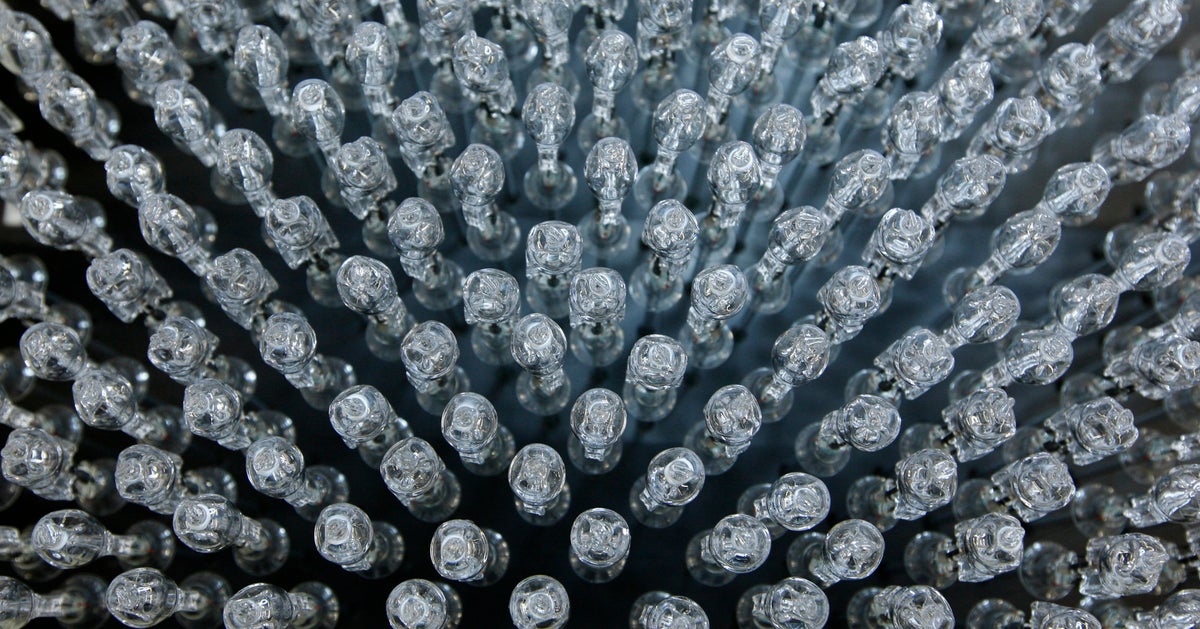 Halogen Bulbs Will Be Banned In The UK And Europe From September