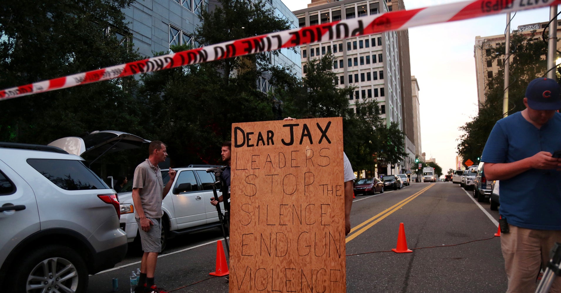 Read The Harrowing Tweets Jacksonville Shooting Victim Sent From The