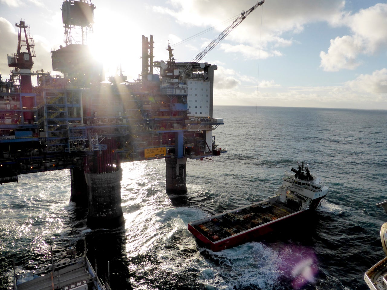 A drilling platform belonging to Norwegian oil and gas company Statoil in the sea off the shore of Norway. The country's wealth fund is built off oil revenues.