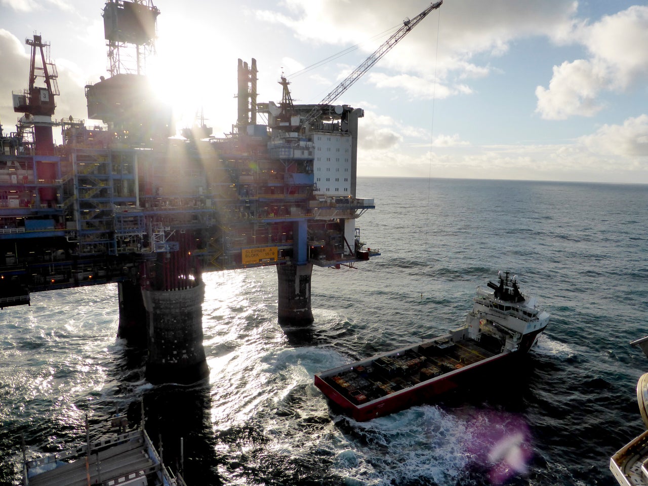 A drilling platform belonging to Norwegian oil and gas company Statoil in the sea off the shore of Norway. The country's wealth fund is built off oil revenues. 