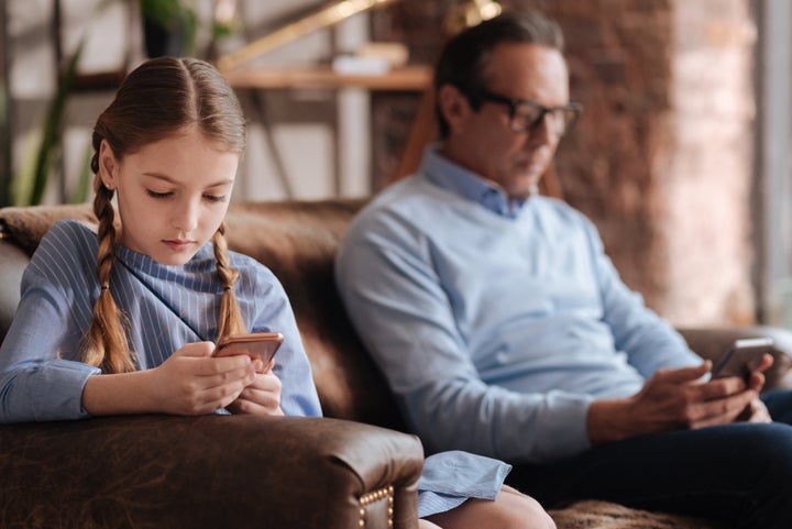 How To Set A Good Example To Your Kids On Social Media | HuffPost UK ...