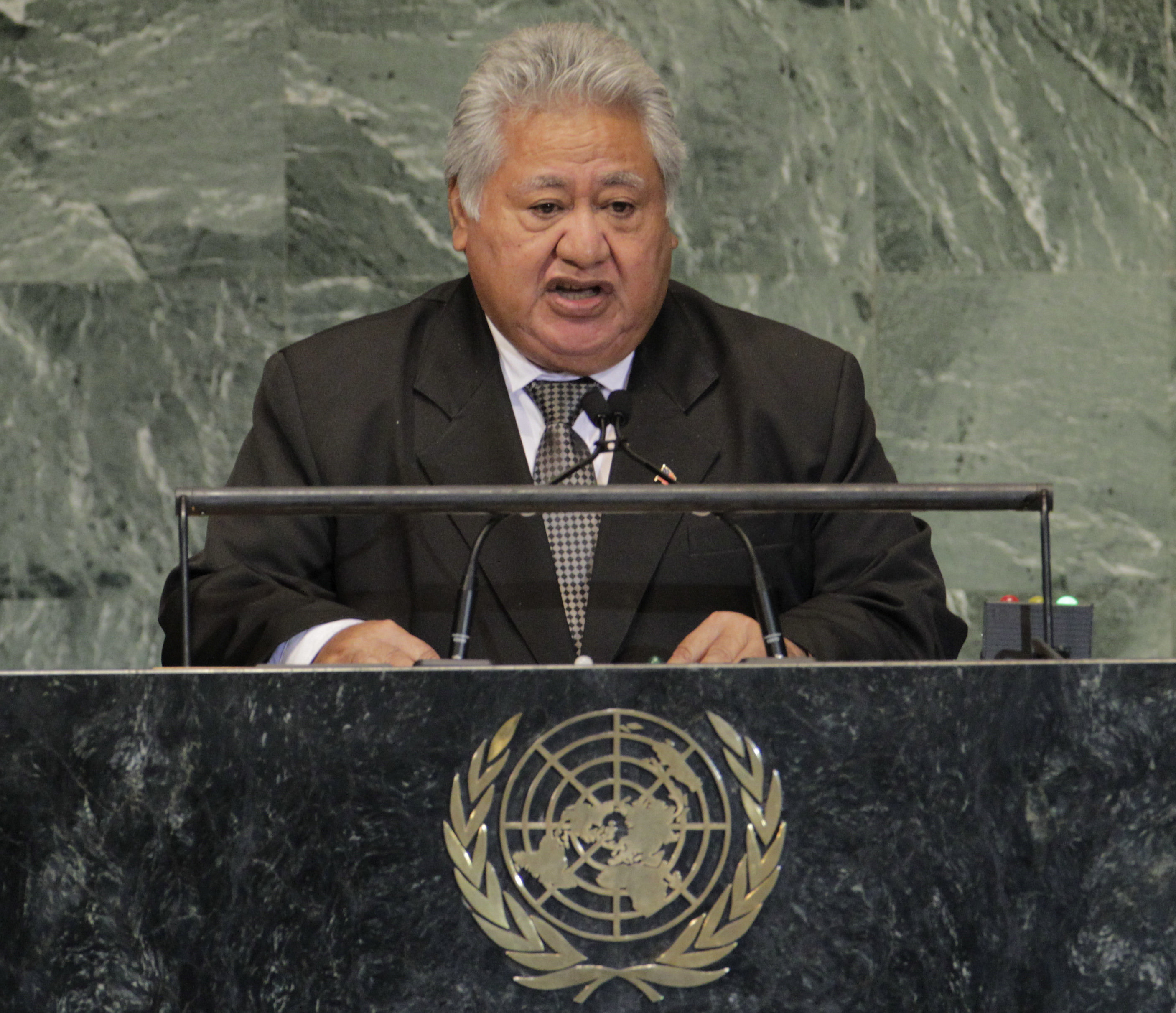 Samoan Prime Minister Leaders Who Deny Climate Change Are Utterly   5b8bc092200000360837b1d0 