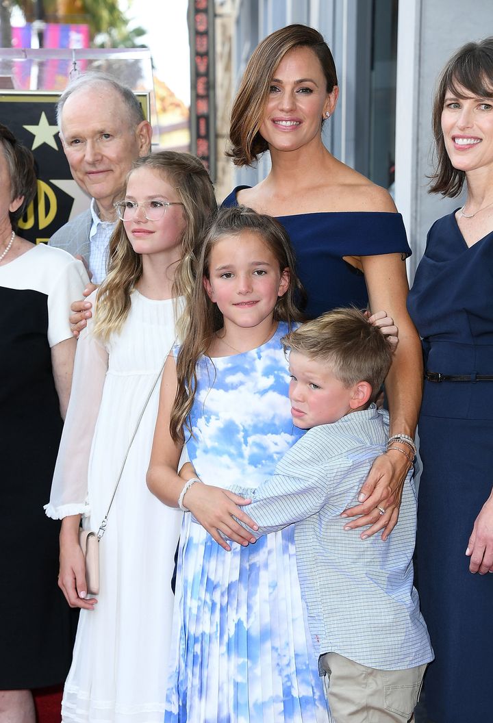 Jennifer Garner poses with her kids on Aug. 20, 2018, for her Hollywood Walk of Fame ceremony.