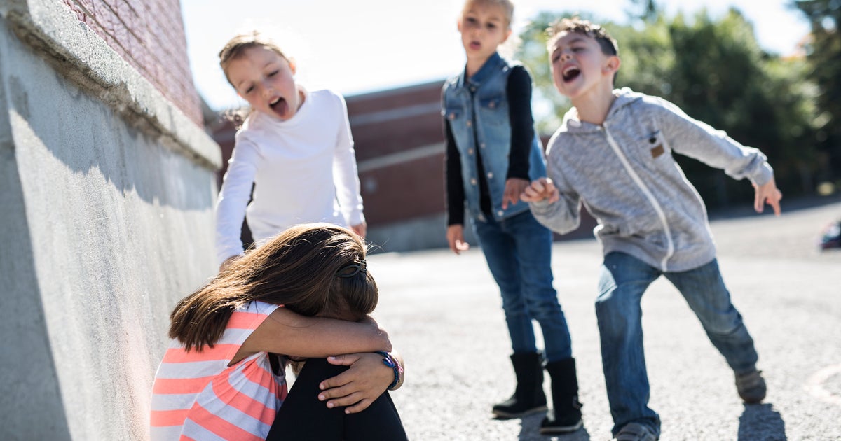 Почему у ребенка нет друзей. Конфликты со сверстниками. Bulling. Буллинг детей в школе. Почему у ребенка нет друзей. Конфликты со сверстниками. Bulling. Буллинг детей в школе.
