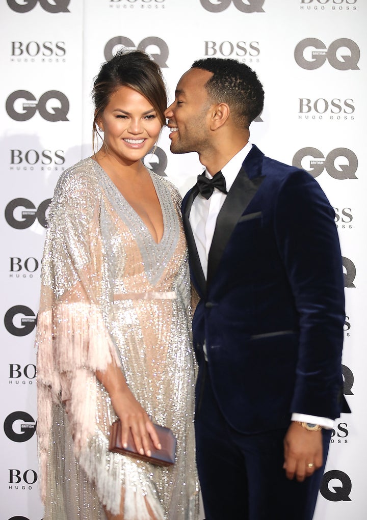 <strong>Chrissy and John on the red carpet</strong>