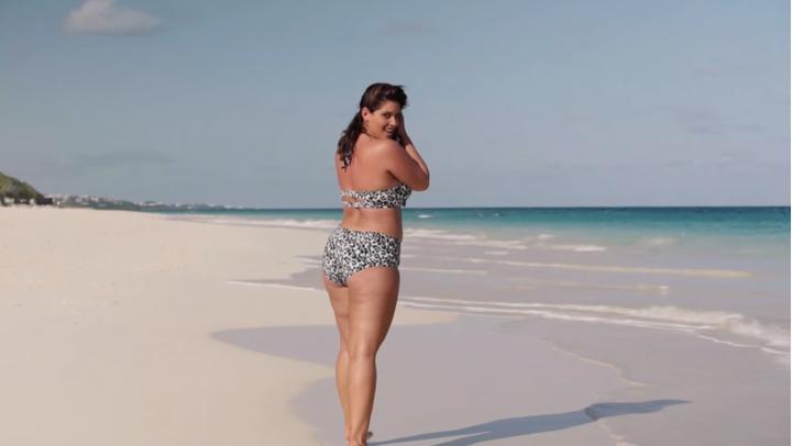 Plus-size model Denis Bidot shows off her cellulite and stretch