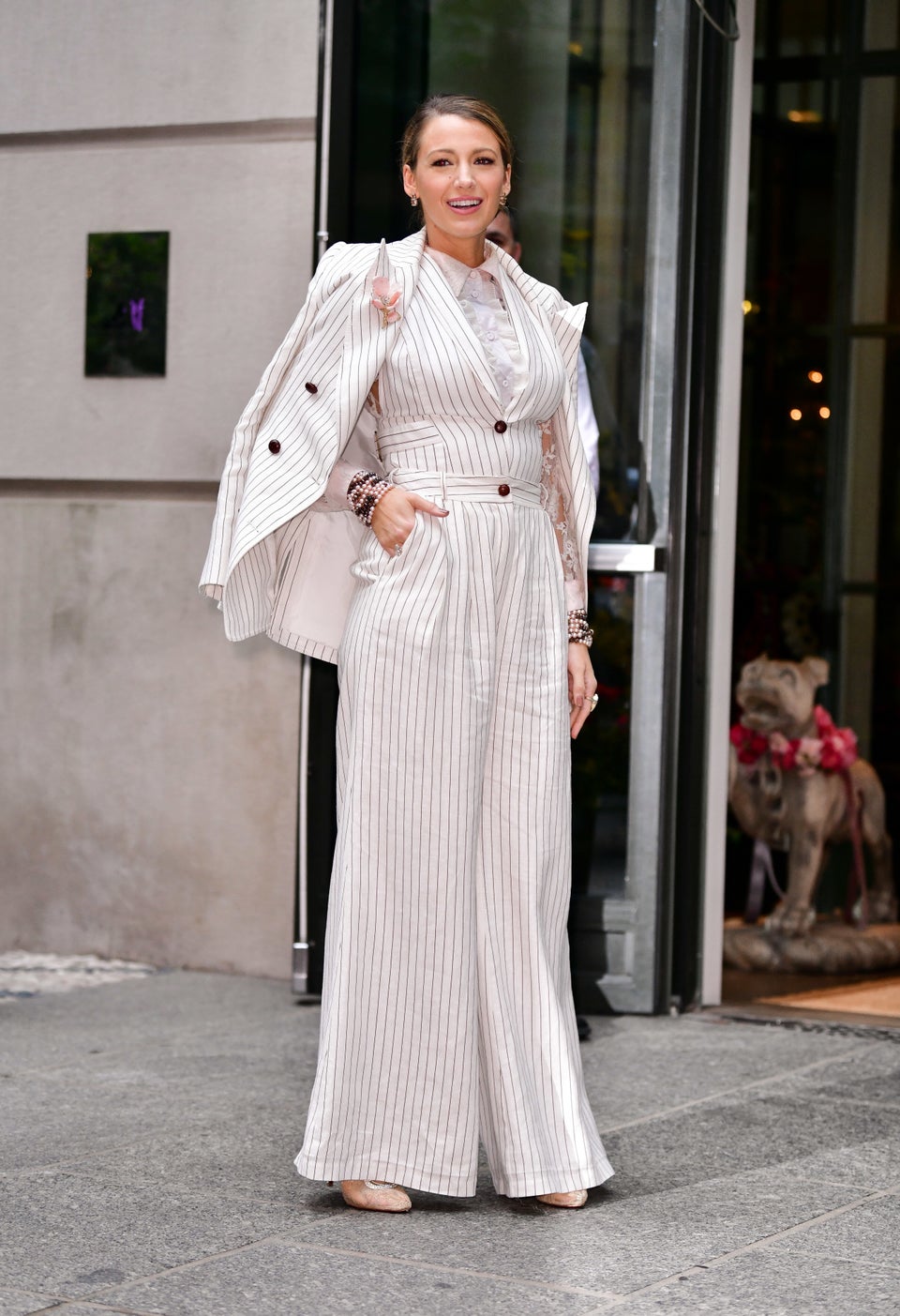 The Gorgeous Suits Blake Lively Has Worn On A Simple Favor Promo Tour Huffpost Life 