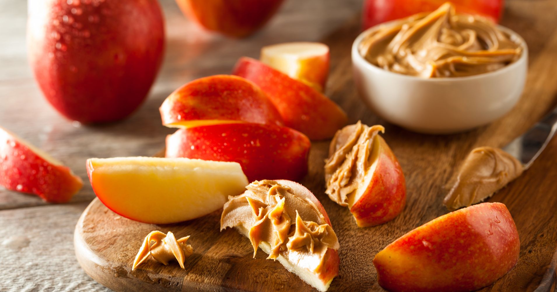 the-best-late-night-snacks-according-to-nutritionists-huffpost