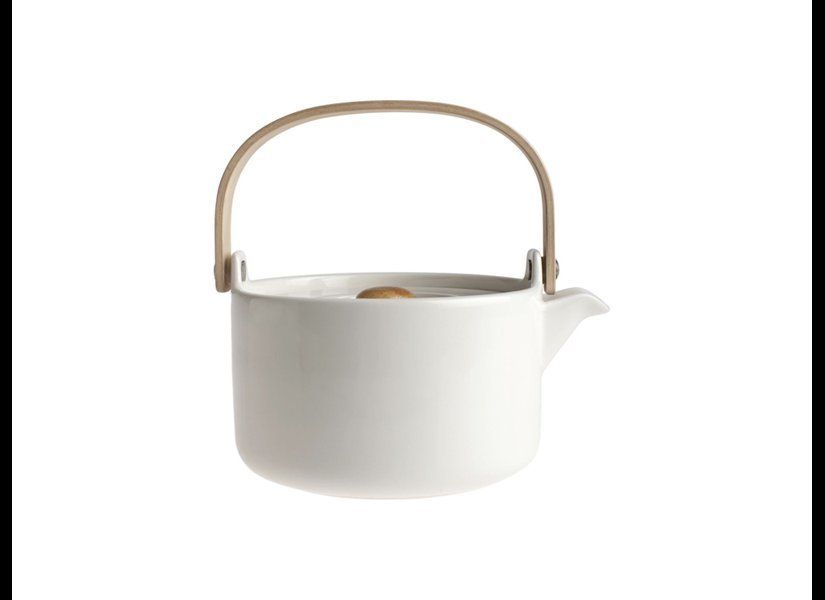 A Minimalist Teapot