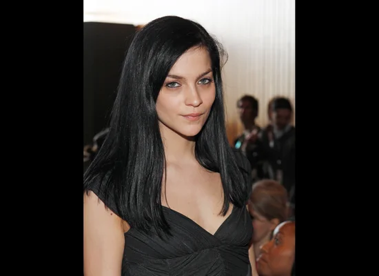 Flat Iron Tips How To Straighten Your Hair Without Damage