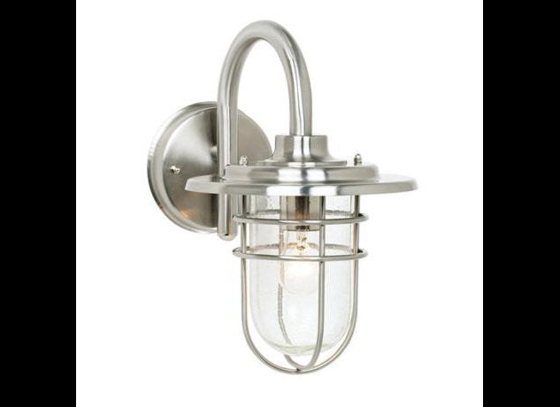 Stratus High Outdoor Light