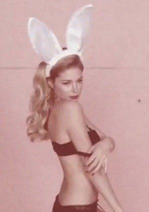 Doutzen Kroes Victoria s Secret Model Wishes You Happy Easter In