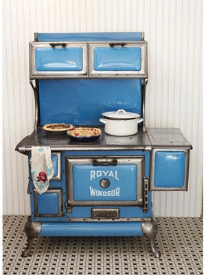 Country Living Appraises A 1920s Windsor Stove HuffPost Life