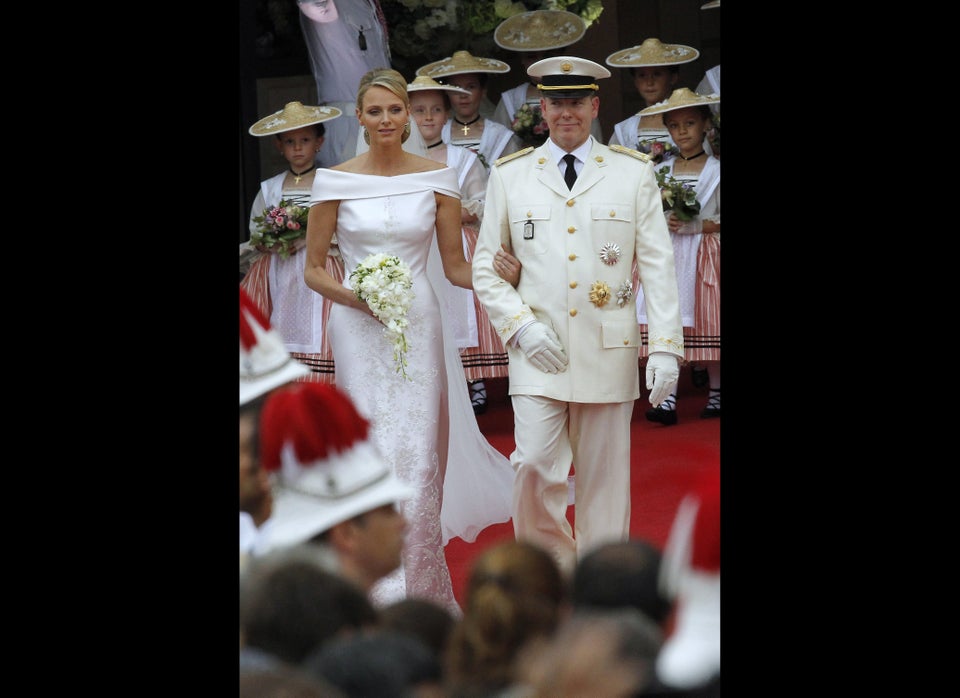 <a href="https://www.huffpost.com/entry/royal-wedding-prince-albert-charlene-wittstock_n_889217" target="_hplink" role="link" class=" js-entry-link cet-internal-link" data-vars-item-name="Prince Albert II &#x26; Charlene Wittstock" data-vars-item-type="text" data-vars-unit-name="5b9ba29de4b03a1dcc7931e0" data-vars-unit-type="buzz_body" data-vars-target-content-id="889217" data-vars-target-content-type="buzz" data-vars-type="web_internal_link" data-vars-subunit-name="before_you_go_slideshow" data-vars-subunit-type="component" data-vars-position-in-subunit="3">Prince Albert II & Charlene Wittstock</a>