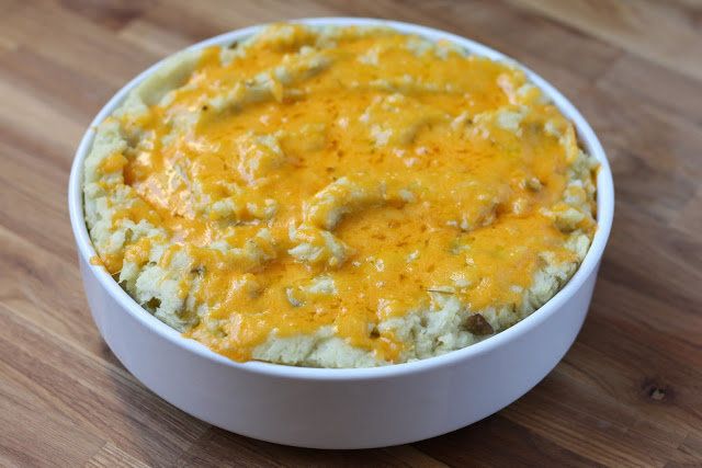 Cheesy Mashed Potatoes With Green Chile