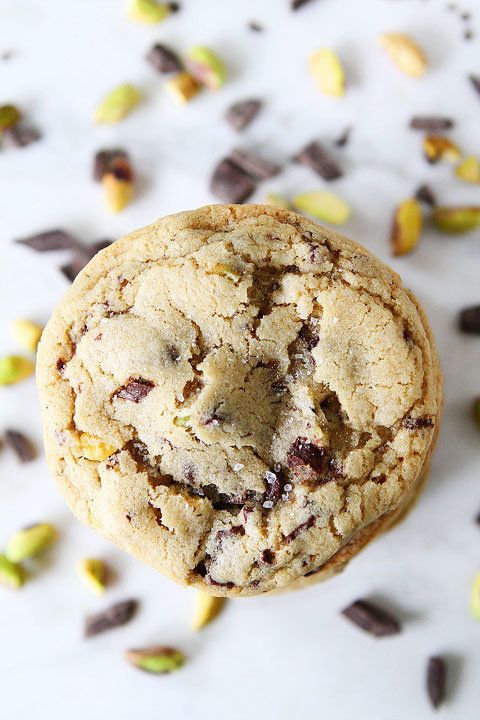 Pudding Chocolate Chip Cookies {Soft!} - Two Peas & Their Pod