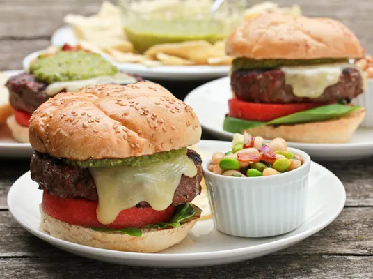 Every Way With Mac And Cheese Burgers Photos Huffpost Life