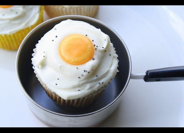 Bacon Cupcakes: Sunny Side Up