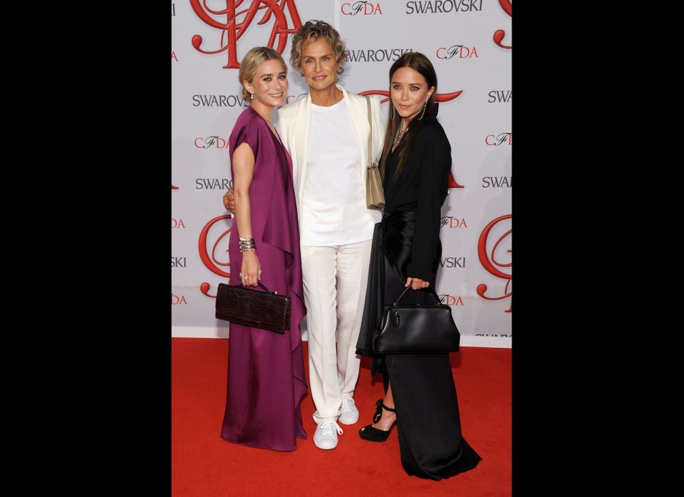 Ashley Olsen, Lauren Hutton & Mary-Kate Olsen 