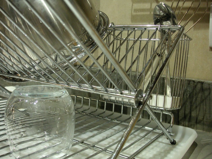 How to Clean a Dish Rack