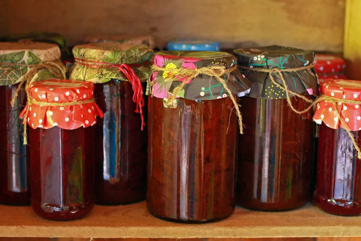 How To Open A Sealed Canning Jar {Video} — Seeding Resilience