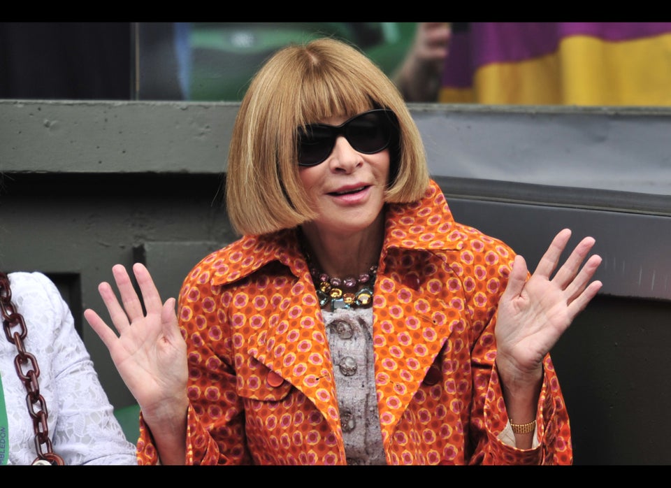 Anna Wintour Takes In Wimbledon Matches, Smiles (PHOTOS) | HuffPost Life