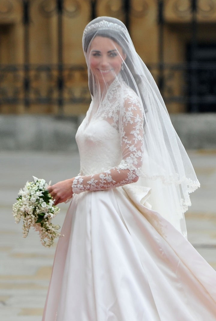 Kate middleton wedding outlet dress