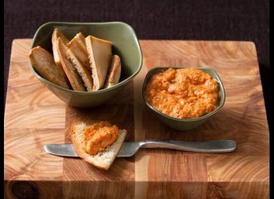 Roasted Red Pepper And Walnut Dip