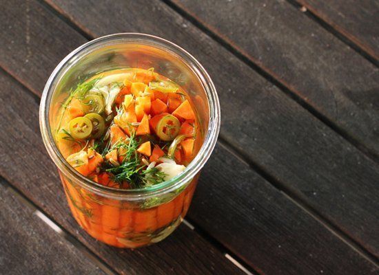 Pickled Carrots With Dill And Serrano