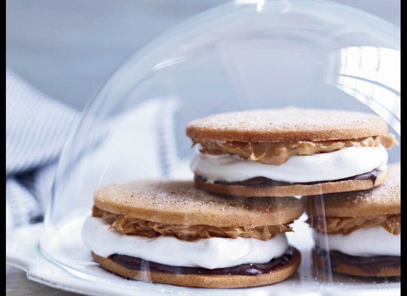 Chocolate-Peanut Butter Moon Pies