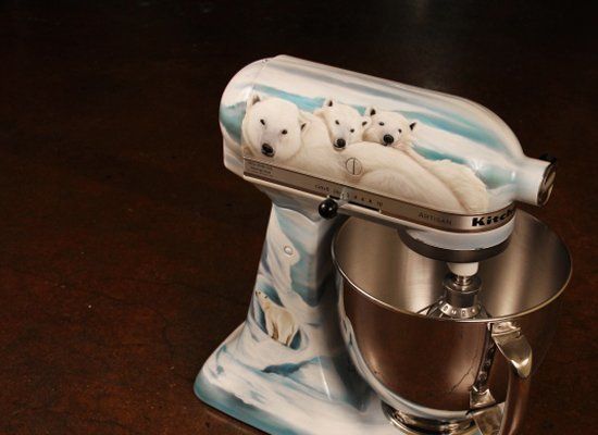 Food & Wine on X: This artist will custom-paint your stand mixer:   (And @beyonce's a customer!)   / X