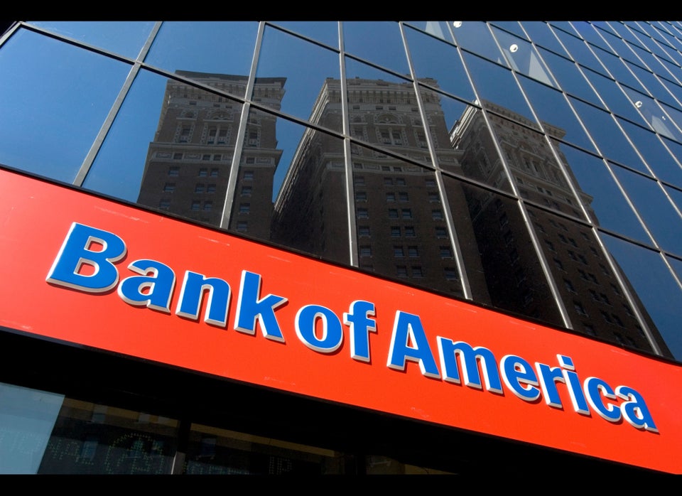 <a href="https://www.bankofamerica.com/" target="_hplink" role="link" class=" js-entry-link cet-external-link" data-vars-item-name="Bank of America" data-vars-item-type="text" data-vars-unit-name="5b9e3d25e4b03a1dcc93cf61" data-vars-unit-type="buzz_body" data-vars-target-content-id="https://www.bankofamerica.com/" data-vars-target-content-type="url" data-vars-type="web_external_link" data-vars-subunit-name="before_you_go_slideshow" data-vars-subunit-type="component" data-vars-position-in-subunit="9">Bank of America</a>