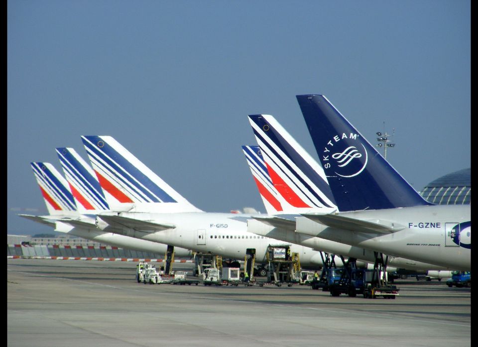 10) Air France: 47,029,000 passengers