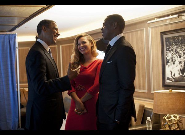 Beyoncé Meets President Obama Wearing Oscar de la Renta
