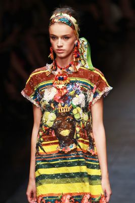 Dolce & Gabbana Black Figurine Earrings And Dress, Are They Racist?  (PHOTOS, POLL) | HuffPost Voices