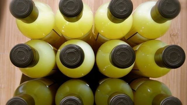 description 1 12 Limoncello Bottles view from top. | date 2012-05-18 | source | author Jgromine1 | permission | other_versions | other_ ...