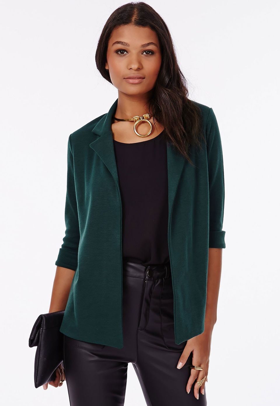 Зеленый пиджак и черное платье