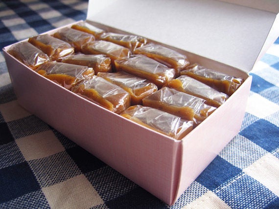 16 Piece Caramel Sampler